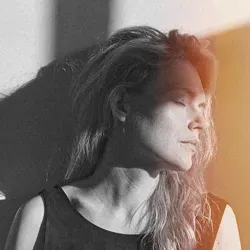 Саш, включи свет!