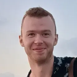 Леонид Швороб | Чат-боты, автоворонки, нейрухи